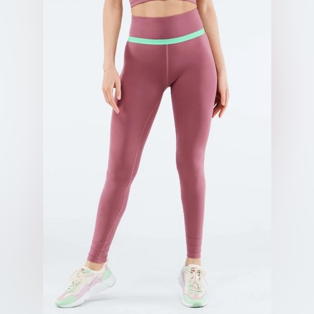 NWT Fabletics Sculptknit Leggings
